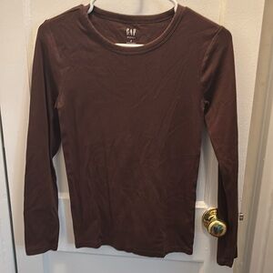 GAP “modern t” long sleeve shirt size small